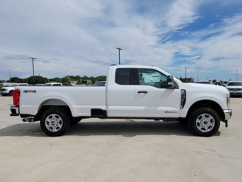 New 2026 Ford F350 XLT image 2