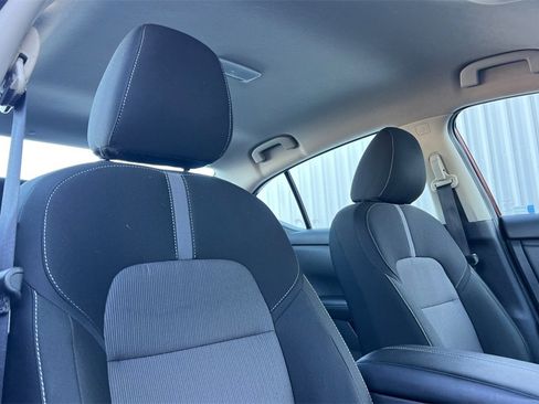 Used 2025 Nissan Sentra SV image 19