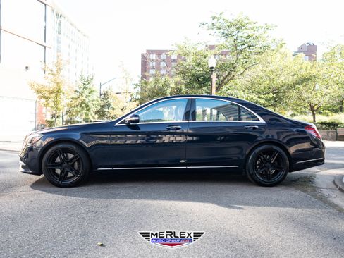 Used 2020 Mercedes-Benz S 560 4MATIC Sedan w/ Premium Package image 4