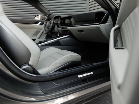 Certified 2021 Porsche 911 Turbo S AWD/4WD image 40