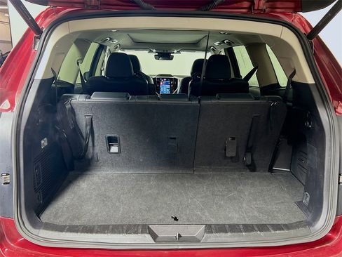 Used 2023 Subaru Ascent Limited w/ Technology Package image 24