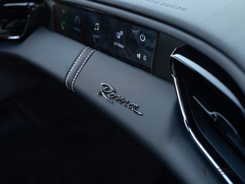 Certified 2022 Ferrari Roma image 21