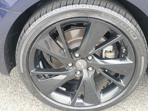 Certified 2023 Genesis G70 2.0T w/ Sport Prestige Package RWD image 24