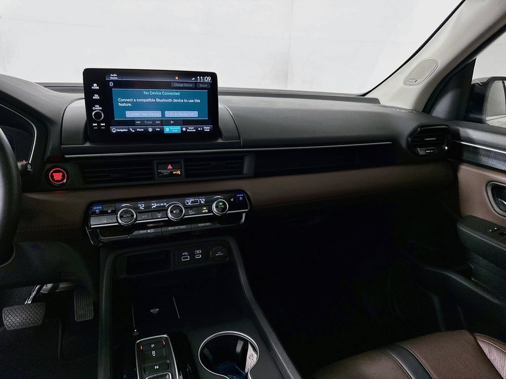 Certified 2025 Honda Pilot Elite image 20
