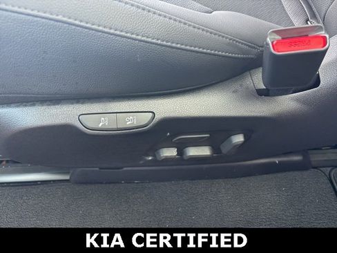 Certified 2025 Kia Carnival SX Prestige image 19