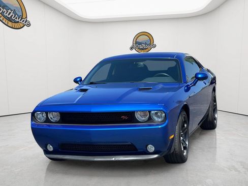 Used 2012 Dodge Challenger R/T RWD image 1