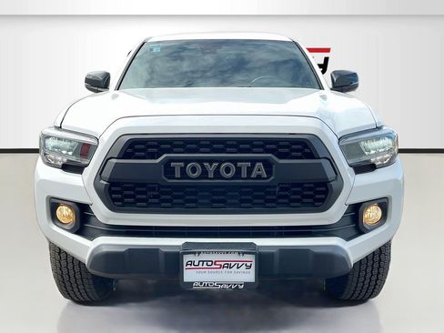 Used 2023 Toyota Tacoma TRD Off-Road w/ Black Out Package (TMS) image 2