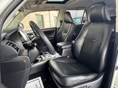 Used 2018 Toyota 4Runner Limited image 15