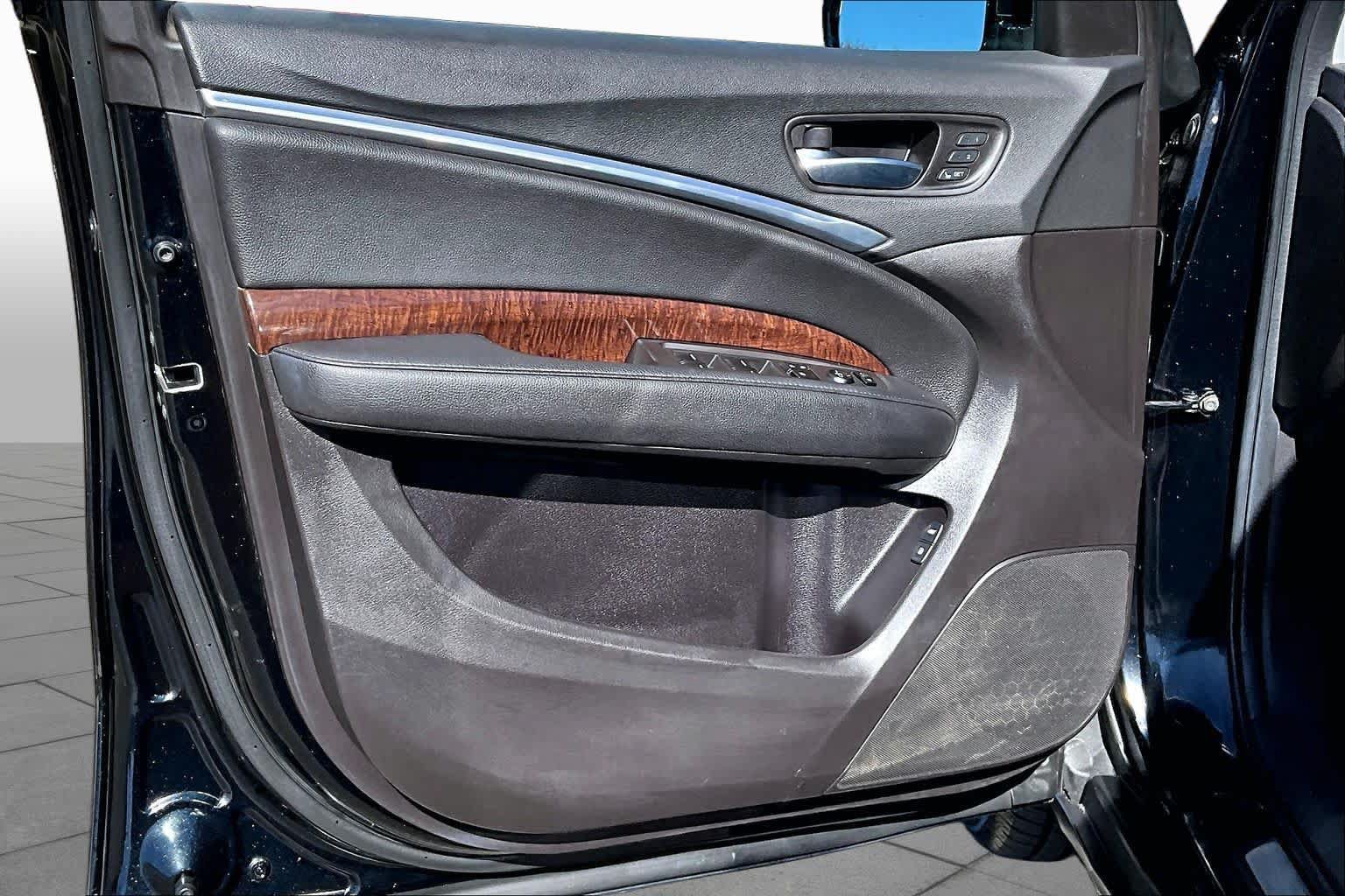 Used 2020 Acura MDX FWD image 21