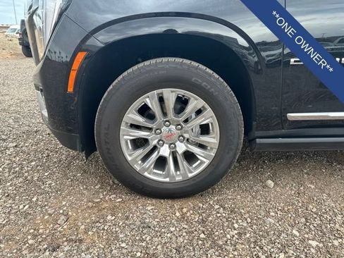 Used 2025 GMC Yukon Denali w/ Sun & Power Step Package AWD/4WD image 2