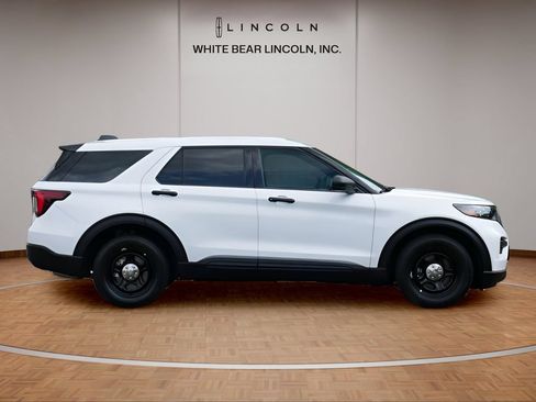 Used 2025 Ford Explorer 4WD Police Interceptor w/ Ready For The Road Package image 4