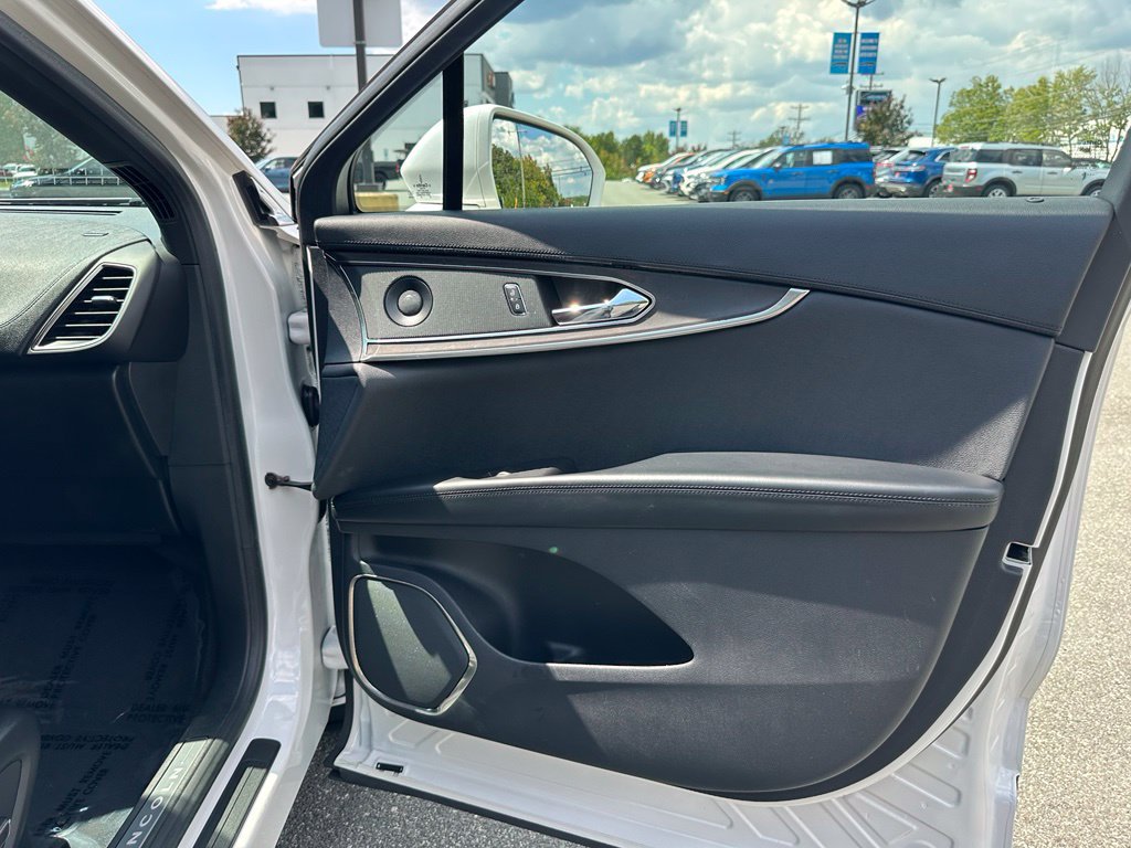 Used 2019 Lincoln Nautilus Reserve FWD image 20