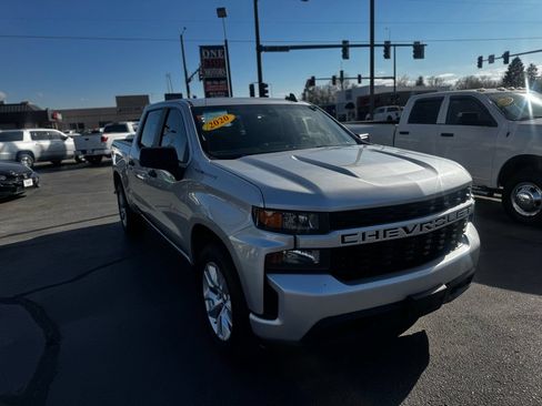 Used 2022 Chevrolet Silverado 1500 Custom w/ Safety Confidence Package AWD/4WD image 7