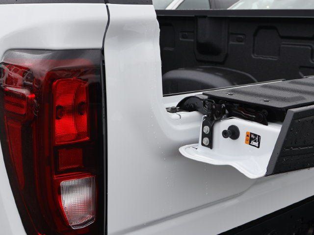 New 2026 GMC Sierra 2500 SLE AWD/4WD image 8