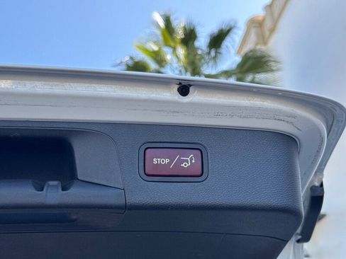 Used 2017 Mercedes-Benz GLC 300 GLC 300 image 25