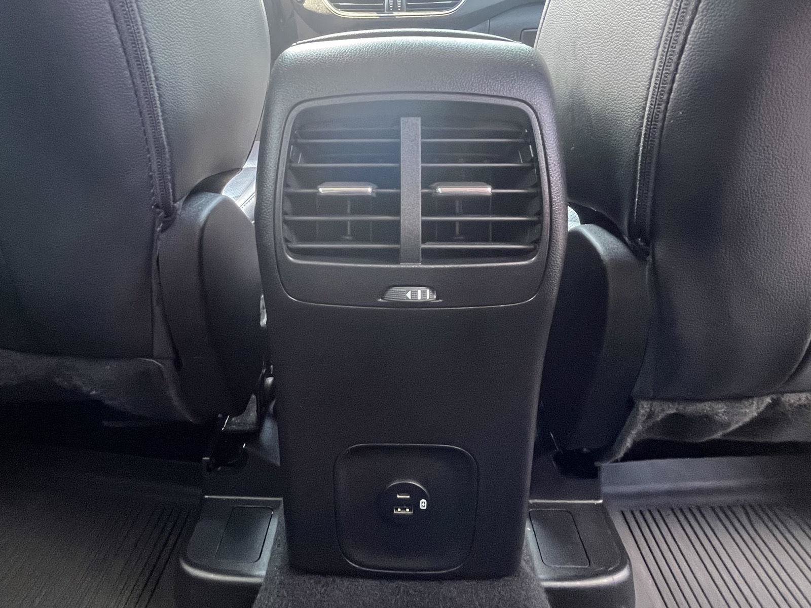Used 2021 Ford Escape SEL w/ Technology Package FWD image 18