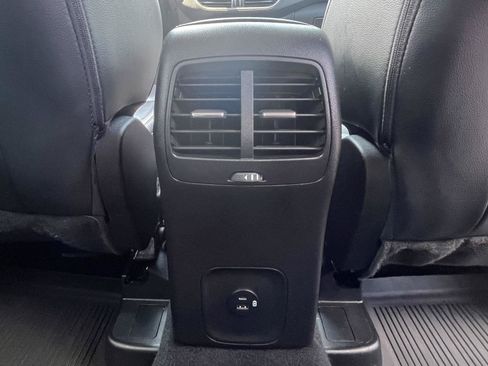 Used 2021 Ford Escape SEL w/ Technology Package FWD image 18