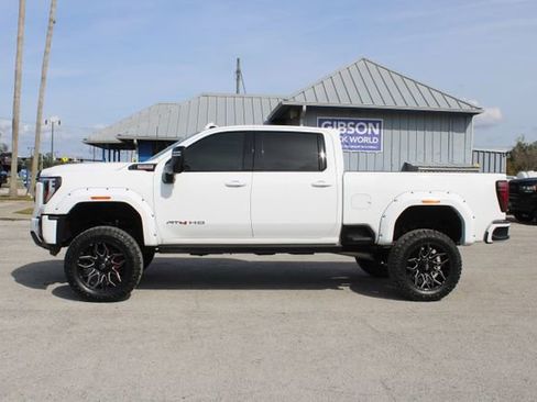 Used 2024 GMC Sierra 2500 AT4 w/ AT4 Premium Plus Package image 6
