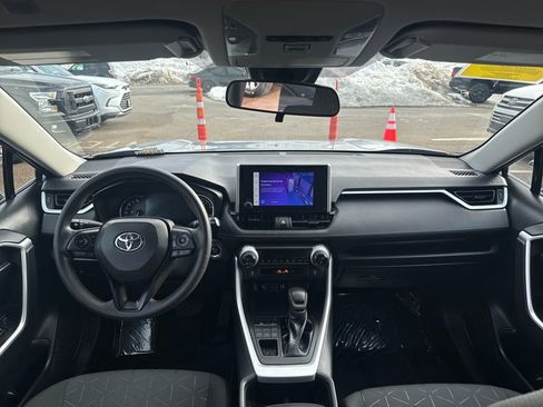 Used 2023 Toyota RAV4 XLE image 9