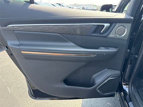 New 2026 Buick Enclave Avenir w/ Super Cruise Package image 32