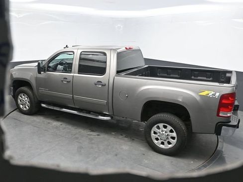 Used 2014 GMC Sierra 2500 SLE w/ SLE Preferred Package AWD/4WD image 22