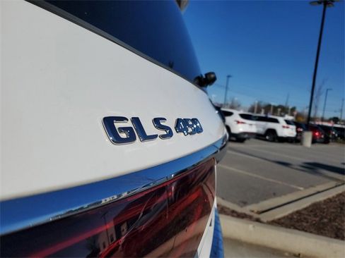 Used 2022 Mercedes-Benz GLS 450 4MATIC image 7