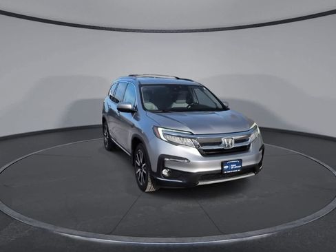 Used 2020 Honda Pilot Touring image 2