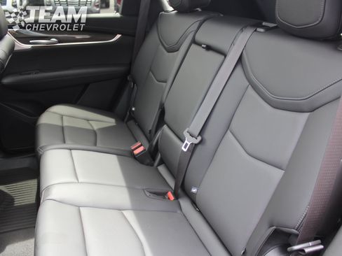 Used 2024 Cadillac XT5 Sportv w/ Technology Package AWD/4WD image 23