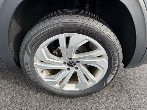 Used 2022 Volkswagen Atlas SE image 35
