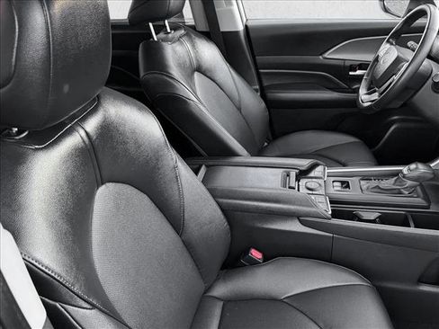 Certified 2025 Toyota Grand Highlander AWD image 20