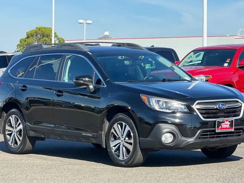 Used 2018 Subaru Outback 2.5i Limited image 5