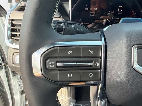 New 2026 GMC Acadia Denali Ultimate FWD image 24
