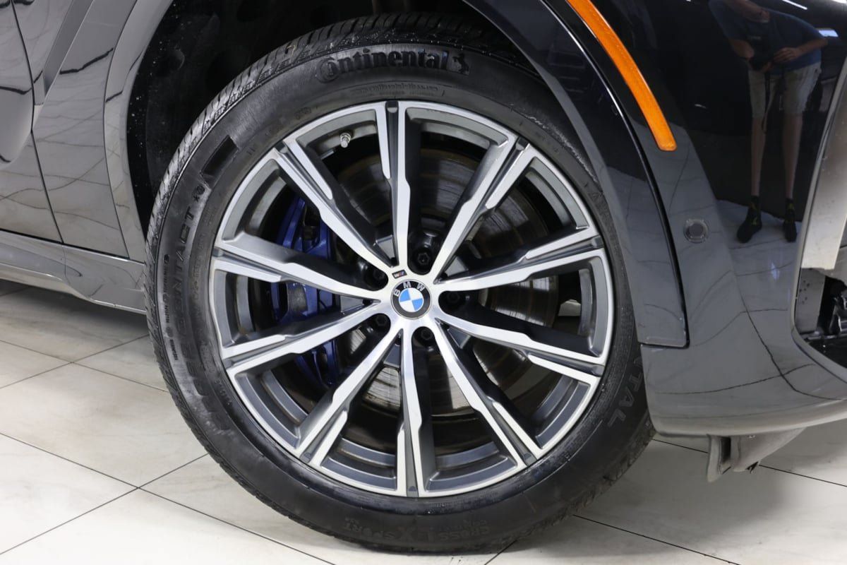 Used 2022 BMW X6 M50i w/ Executive Package AWD/4WD image 14