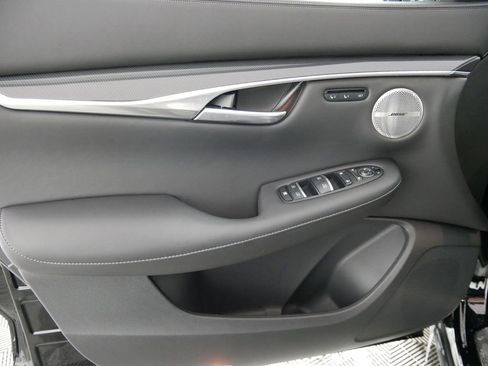 New 2025 INFINITI QX50 Sport image 11