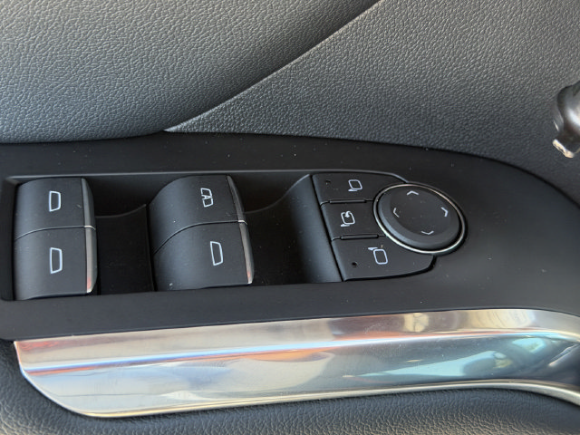 Certified 2024 Chevrolet Traverse RS FWD image 22
