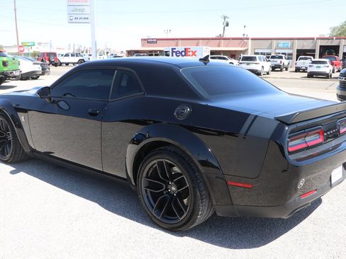 Used 2021 Dodge Challenger R/T Scat Pack RWD image 5