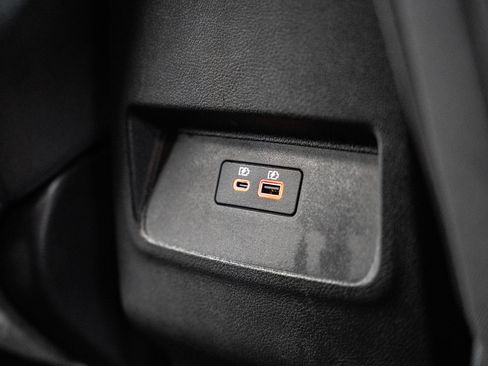 Used 2025 Nissan Frontier SV RWD image 31