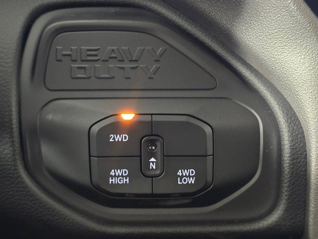 New 2026 RAM 2500 Big Horn AWD/4WD image 31