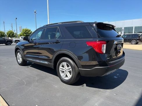 Used 2024 Ford Explorer XLT w/ Equipment Group 202A AWD/4WD image 5
