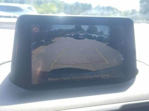 Used 2018 MAZDA MAZDA3 Sport FWD image 35
