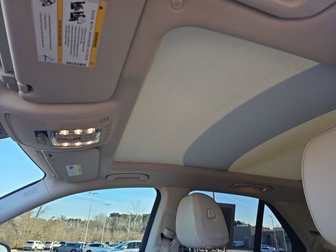 Used 2020 Mercedes-Benz GLE 450 4MATIC image 29