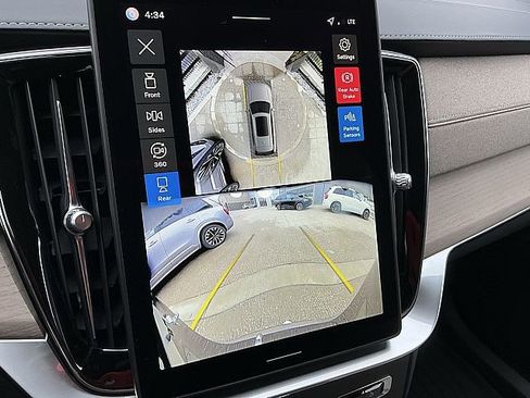 New 2026 Volvo XC90 T8 Ultra w/ Protection Package Premier image 21