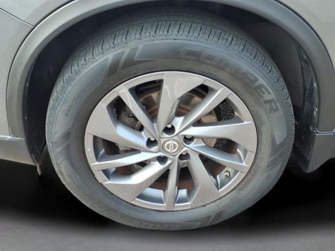 Used 2016 Nissan Rogue SL FWD image 10