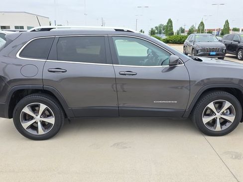 Used 2020 Jeep Cherokee Limited AWD/4WD image 6