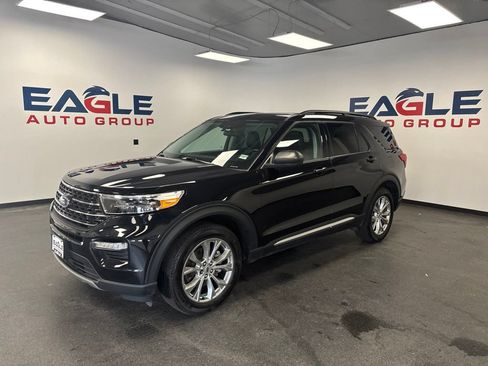 Used 2024 Ford Explorer XLT w/ Equipment Group 202A AWD/4WD image 6