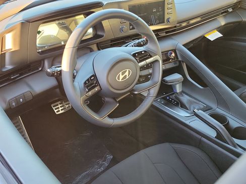 Used 2026 Hyundai Elantra Sport FWD image 6