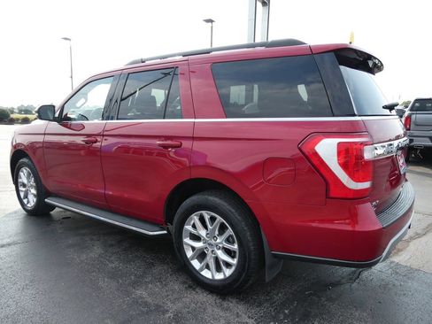 Used 2020 Ford Expedition XLT w/ Equipment Group 202A AWD/4WD image 8