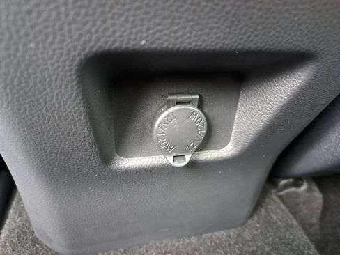 Used 2025 Toyota RAV4 LE image 9