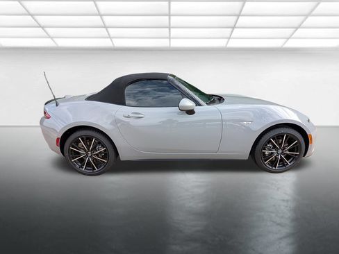 New 2026 MAZDA MX-5 Miata Grand Touring RWD image 25