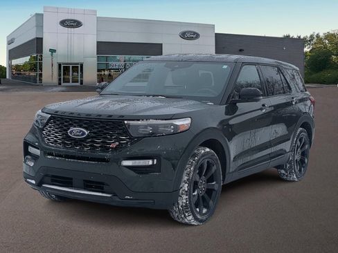 Used 2022 Ford Explorer ST w/ Equipment Group 401A image 5